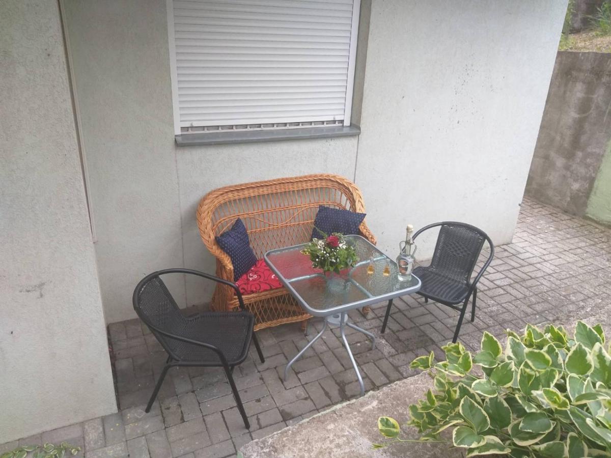 Appartement Apartman Nv à Vrnjačka Banja Extérieur photo